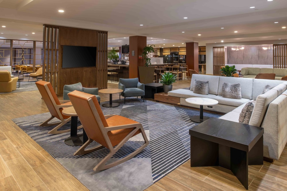 DoubleTree by Hilton San Francisco Airport - photo 4