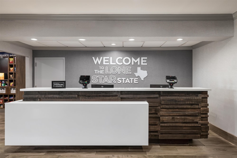 Hampton Inn & Suites Galveston - photo 3