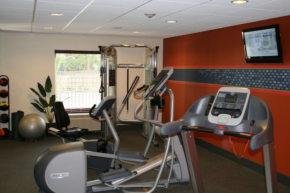 Hampton Inn & Suites Lebanon - photo 36