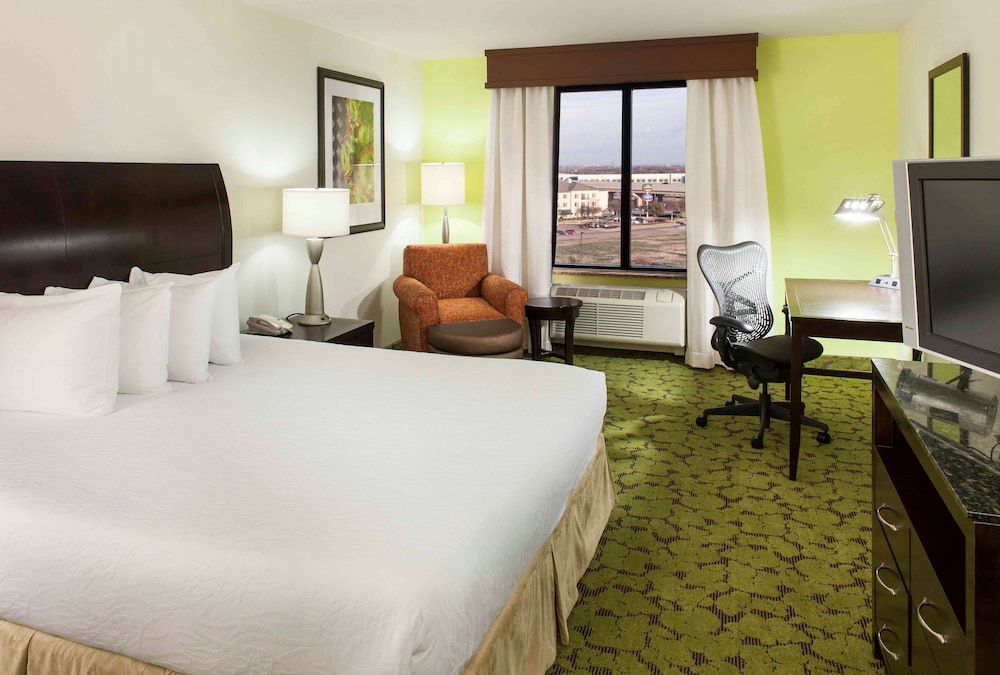Hilton Garden Inn Dallas Lewisville - photo 12
