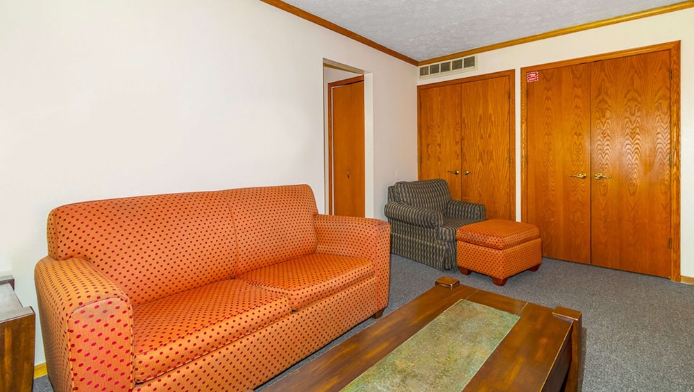 Magnuson Hotel Extended Stay Canton Ohio - photo 16