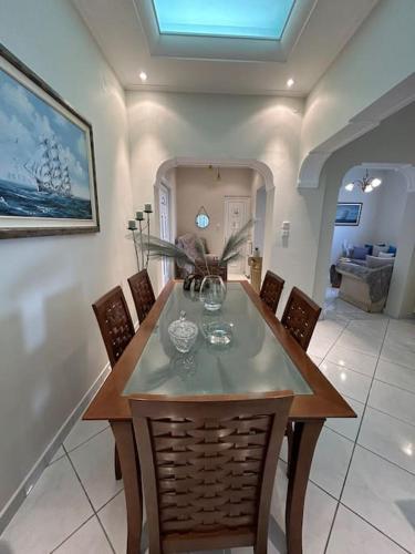 Centrocomfyhouse Aegina — 4-Star Luxury Hotel in Aegina, Greece