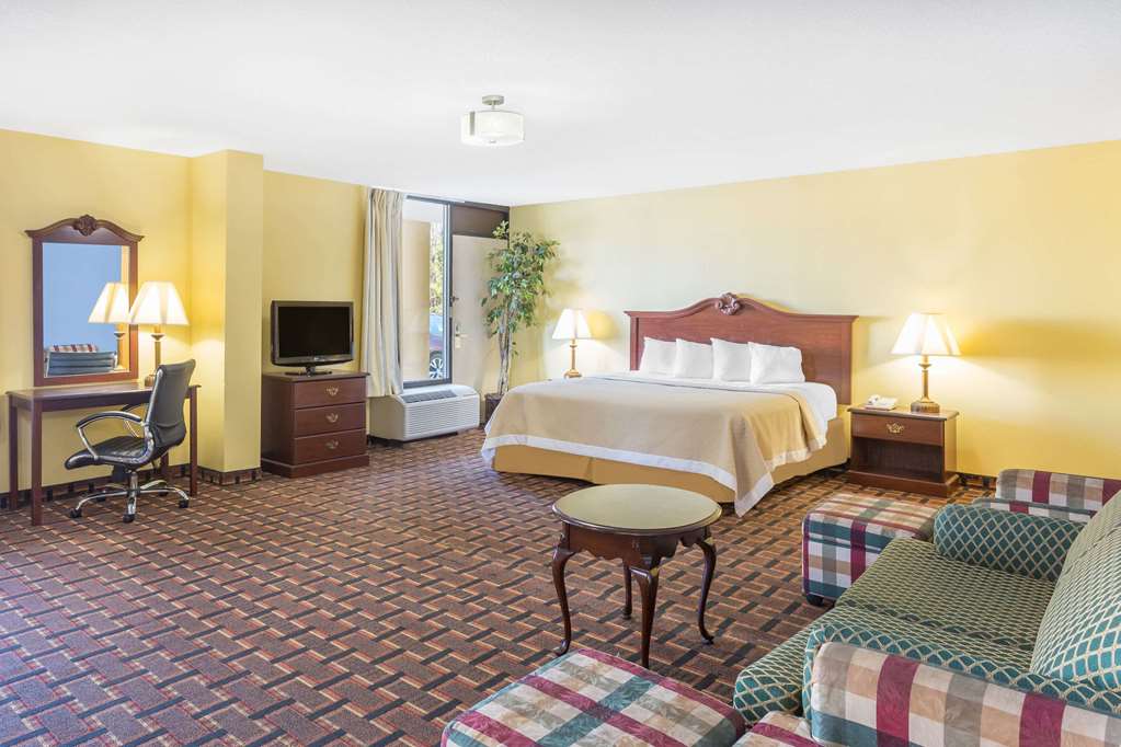 Days Inn by Wyndham Mocksville - photo 12
