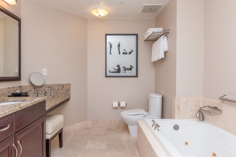 Fontainebleau Miami Beach Private Luxury Suites - photo 296