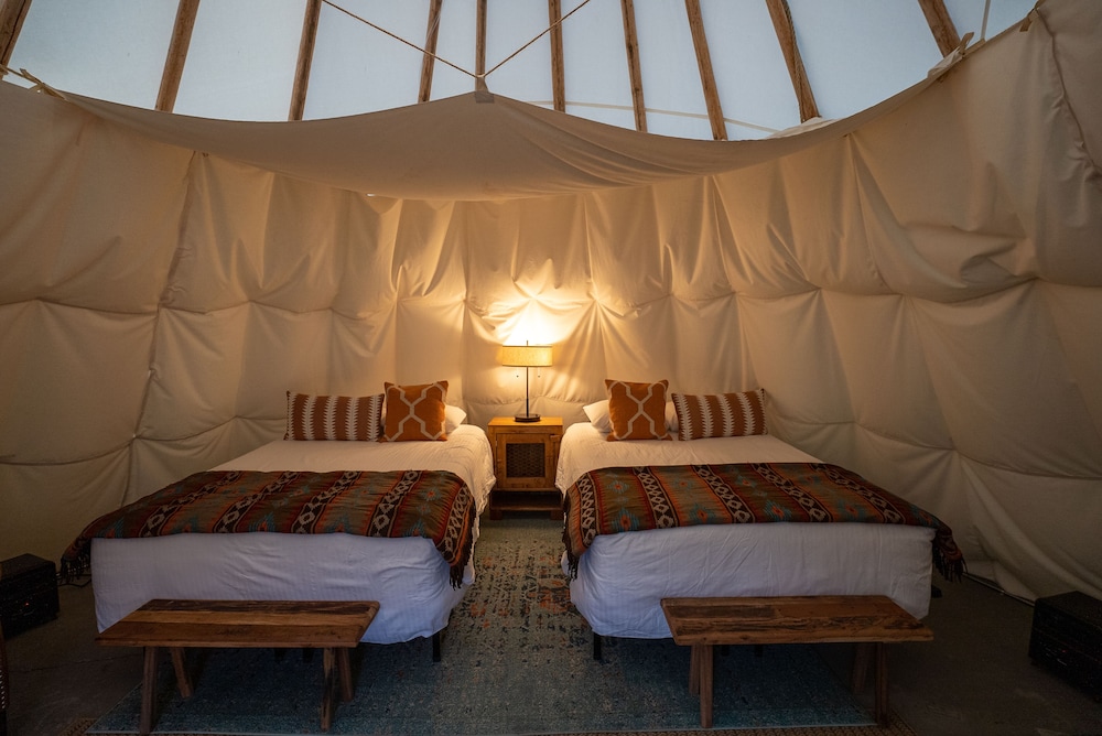Dreamcatcher Tipi Hotel - photo 4