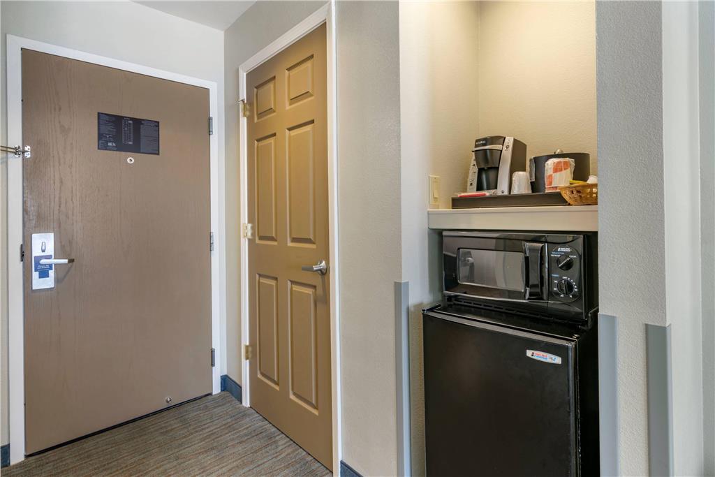 Comfort Inn Sullivan - photo 12