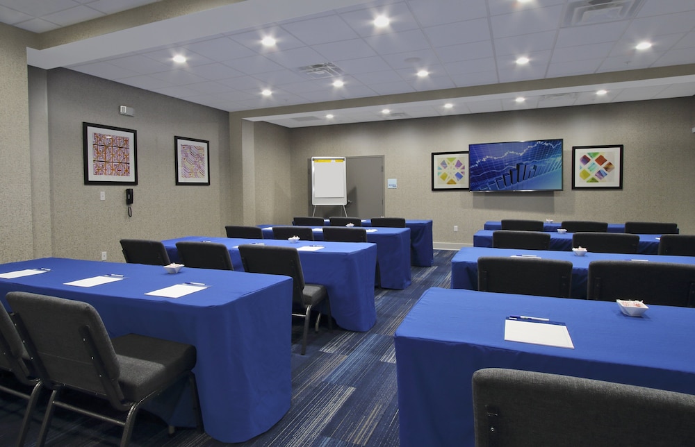 Holiday Inn Express & Suites Lake Charles South Casino Area by IHG - photo 96