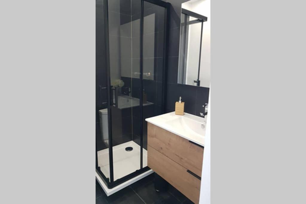 Nouveau Au Coeur Des Cordiers Quartier Historique — 4-Star Luxury Hotel in Le Treport, France