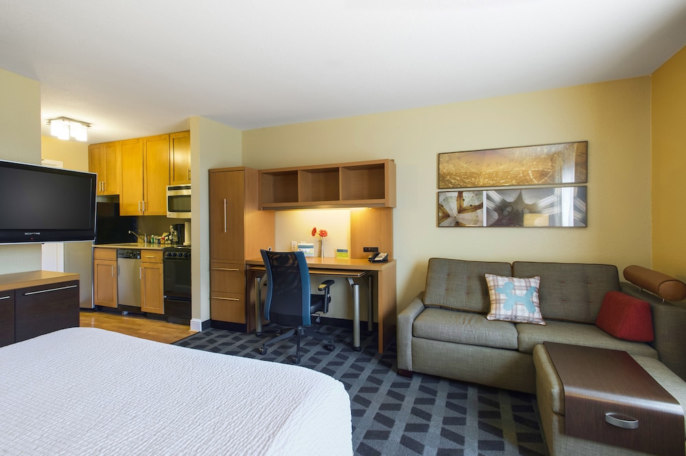 TownePlace Suites Kansas City Overland Park - photo 7
