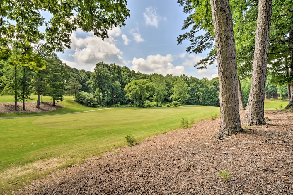 Clayton Resort Getaway with Pool Access Pickleball - photo 17