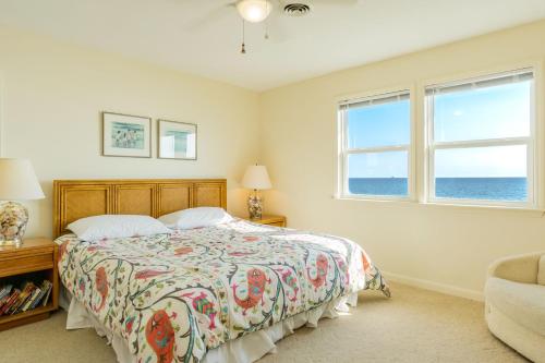 Yorkshire by Oak Island Accommodations - photo 37
