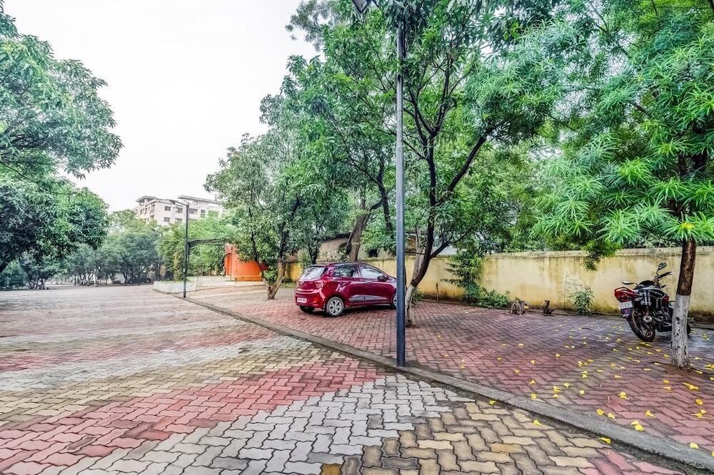 Utsab Hotel in Bolpur, India