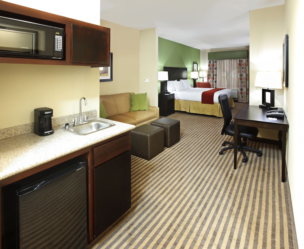 Holiday Inn Express & Suites Maumelle Little Rock NW by IHG - photo 7
