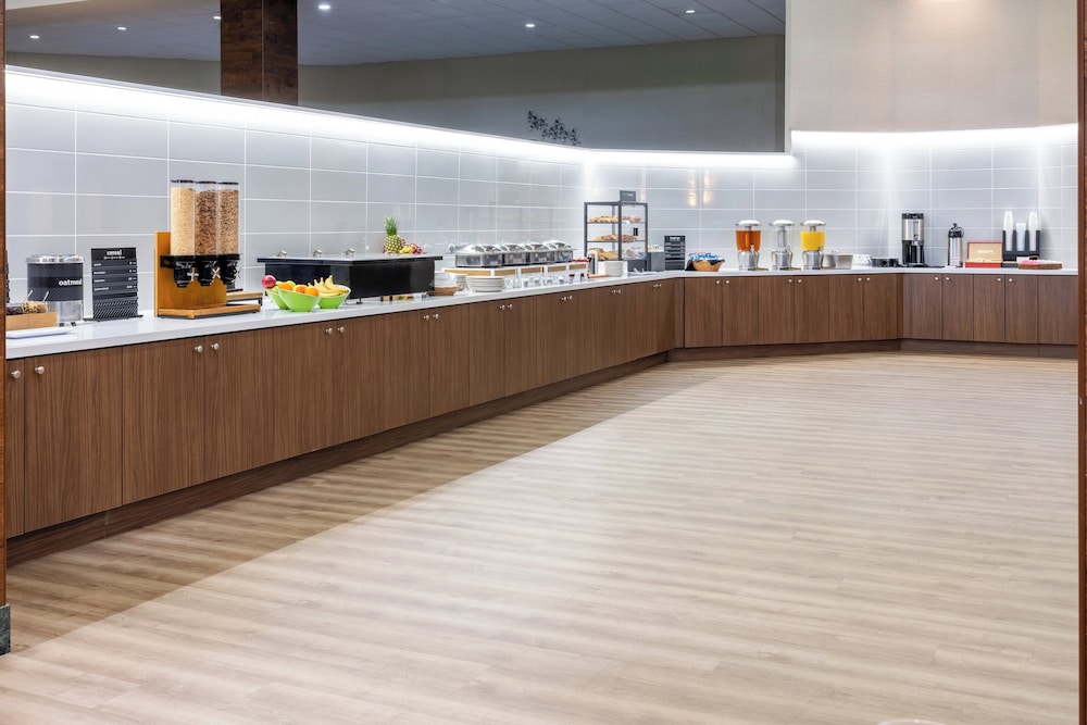 Holiday Inn Philadelphia South Swedesboro by IHG - photo 33