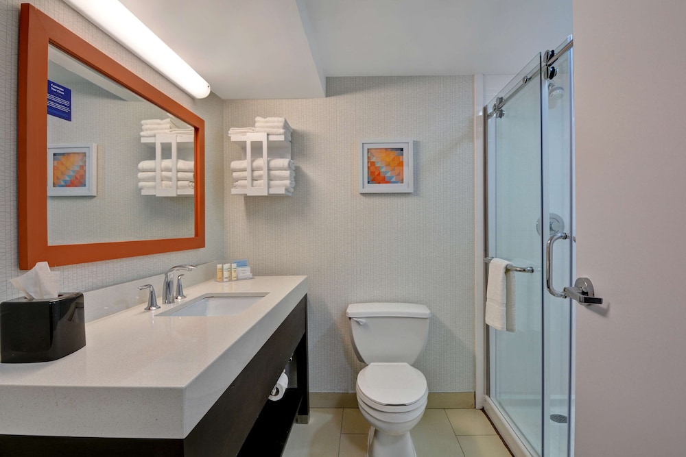 Hampton Inn Greenwood - photo 36