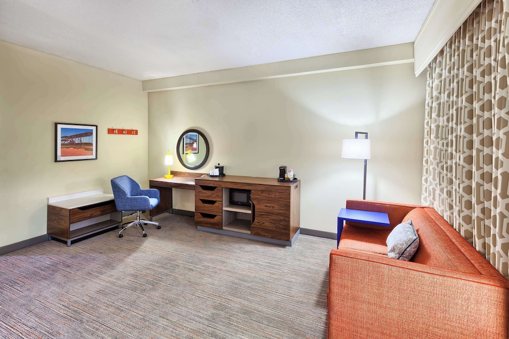 Hampton Inn Raleigh Garner - photo 6