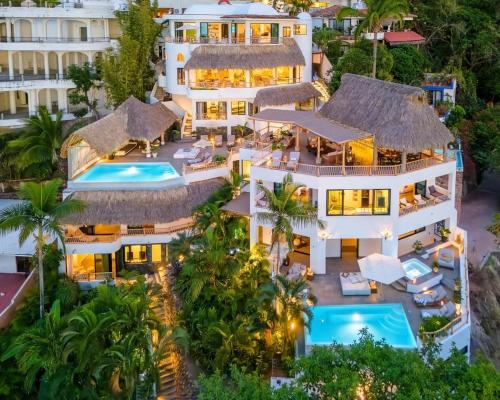 NEW Amapas Luxury 5 Bedroom Villa — 4-Star Luxury Hotel in Puerto Vallarta, Mexico