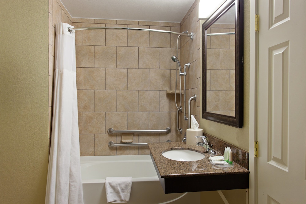 Staybridge Suites Fairfield Napa Valley Area by IHG - photo 8
