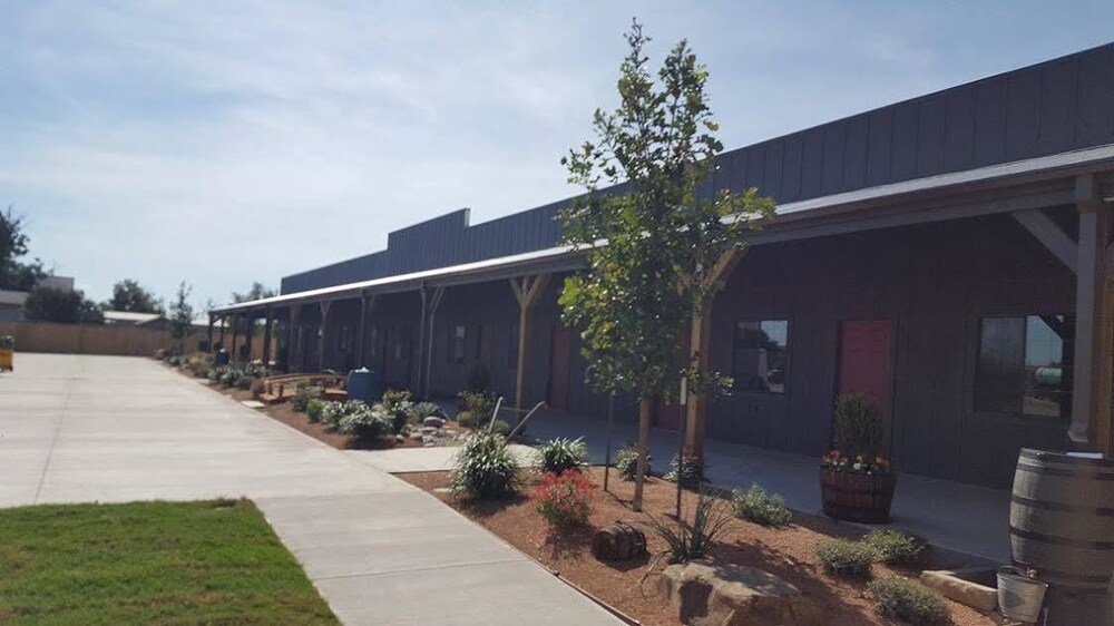 Hh Creek Inn - photo 15