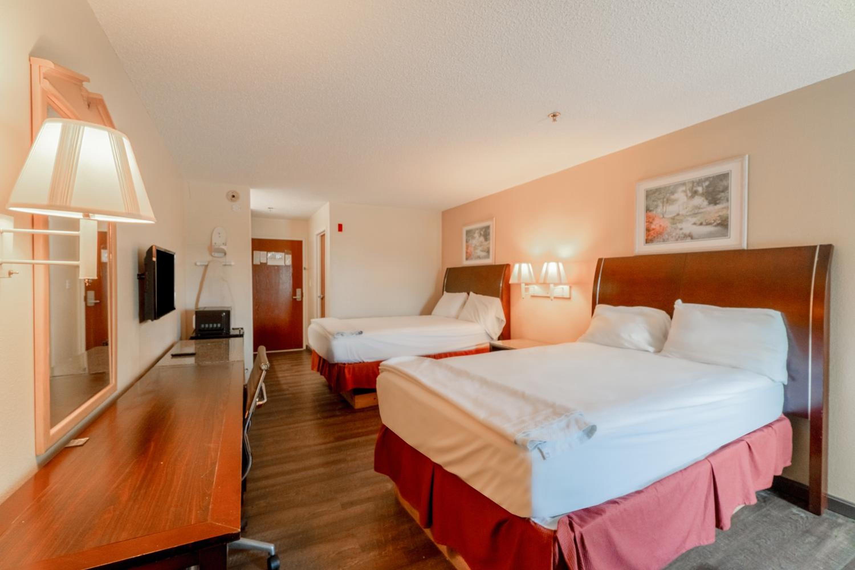 Capital O Fairway Inn Baytown La Porte TX - photo 11