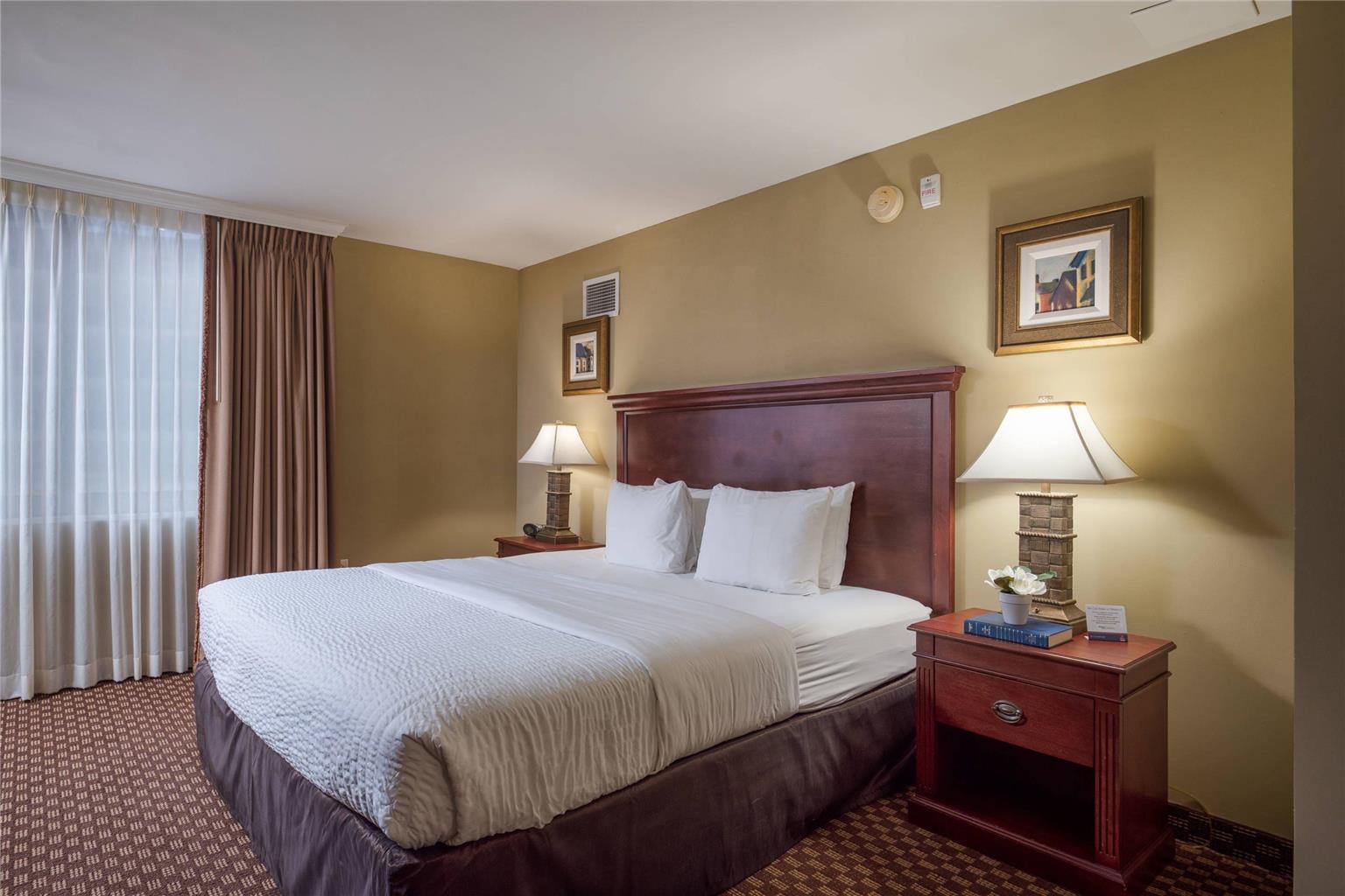 Arlington Court Suites a Clarion Collection Hotel - photo 41