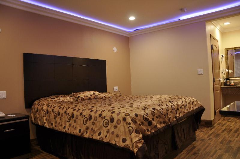 Sun Light Motel - photo 24