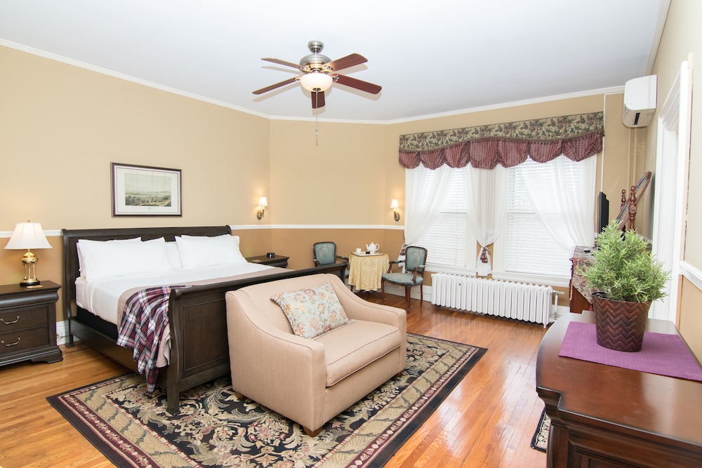 Albemarle Inn - photo 57