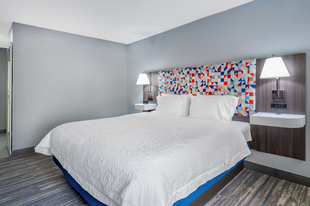 Hampton Inn Sanford - photo 7