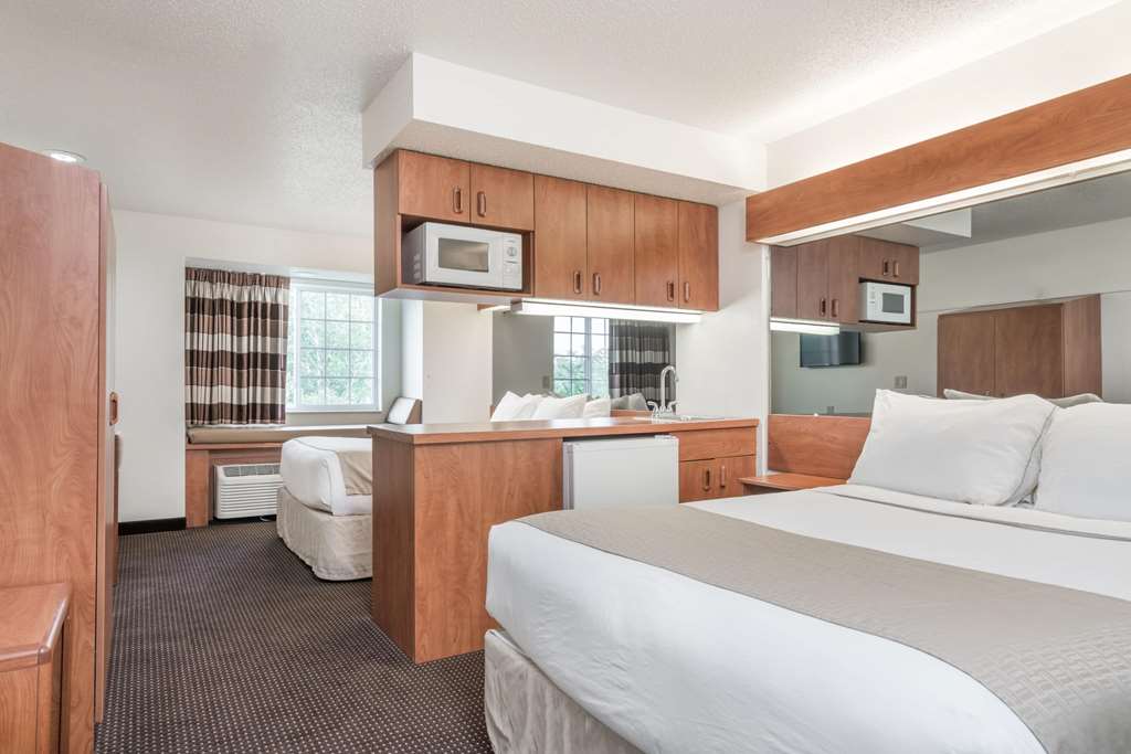 Microtel Inn & Suites by Wyndham Rice Lake - photo 9