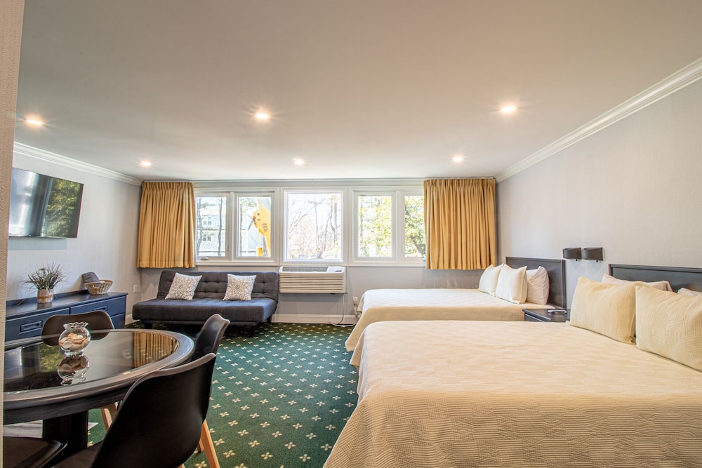 The Niantic Inn - photo 12
