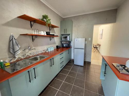 59 van Heerden — 4-Star Luxury Hotel in Mokopane, South Africa