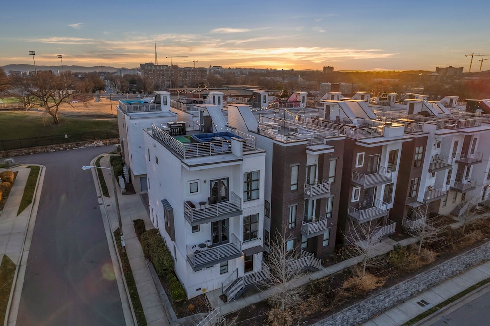 Nashview Heart of Gulch 360º Views of Downtown - photo 46