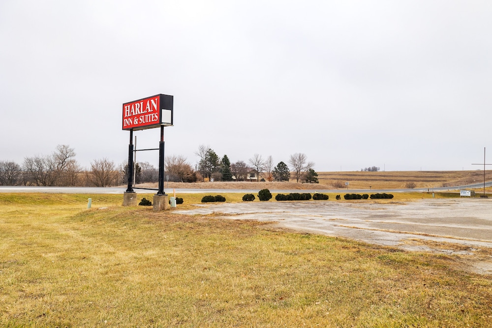 Harlan Inn and Suites - photo 57