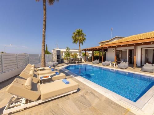 Villa Socrates