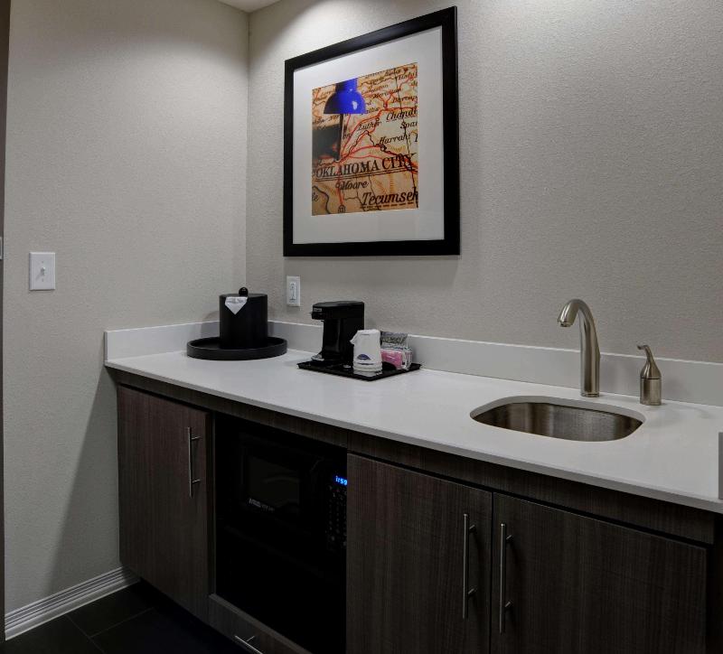 Hampton Inn & Suites Ardmore - photo 38