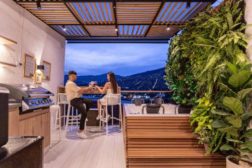 Jacuzzi Privado Casa de Lujo Norte Medellin — 4-Star Luxury Hotel in Medellin, Colombia