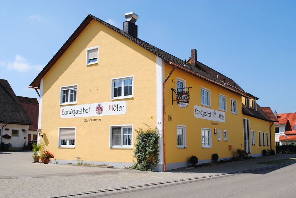 Adler - carbon neutral hotel in Aislingen