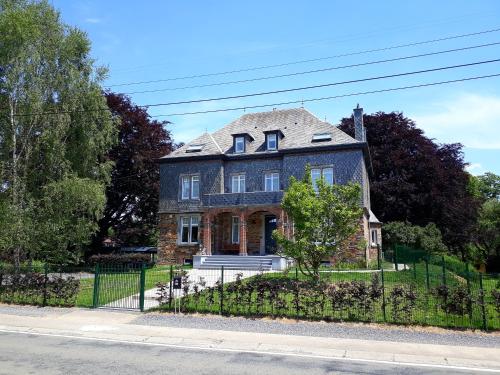 L'albizia - carbon neutral hotel in Libin