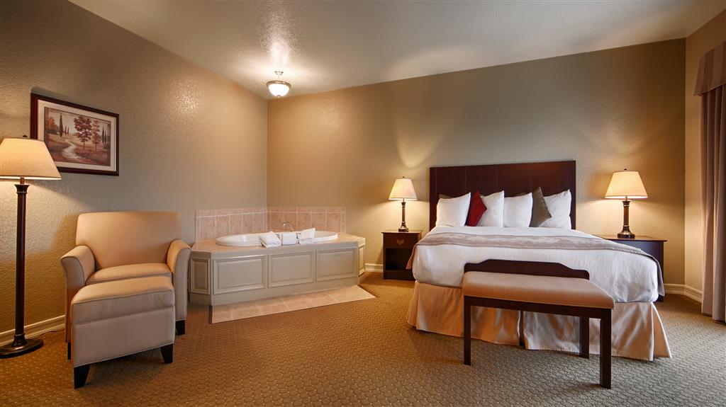 Best Western Plus Bayshore Inn - photo 6