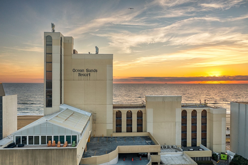 Ocean Sands Resort Oceanfront Virginia Beach by Vacatia in Virginia Beach, United States