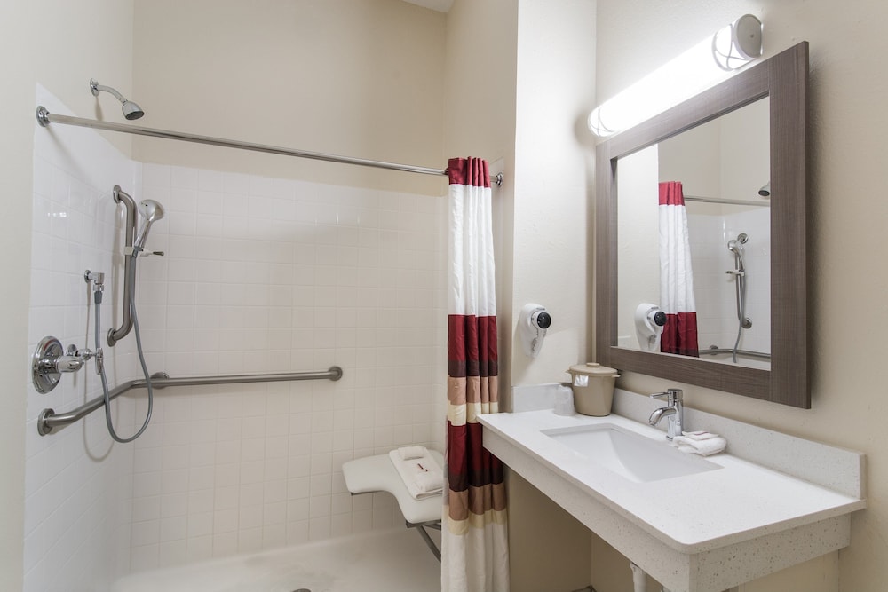 Red Roof Inn Panama City - photo 25