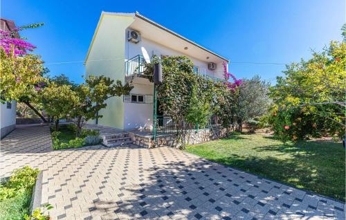 3 Bedroom Awesome Home In Poljica — 4-Star Luxury Hotel in Marina, Croatia