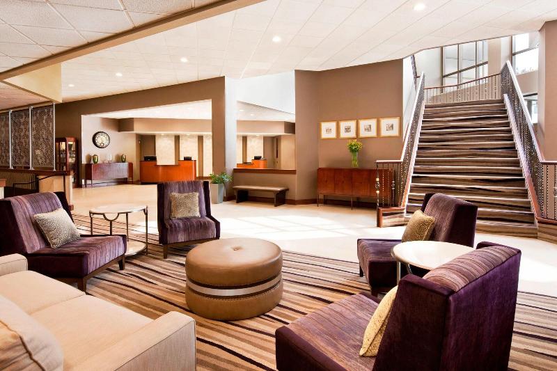 Sheraton Syracuse University Hotel & Conference Center - photo 16