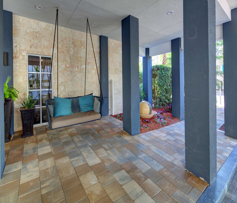 Hampton Inn Miami Coconut Grove Coral Gables - photo 36