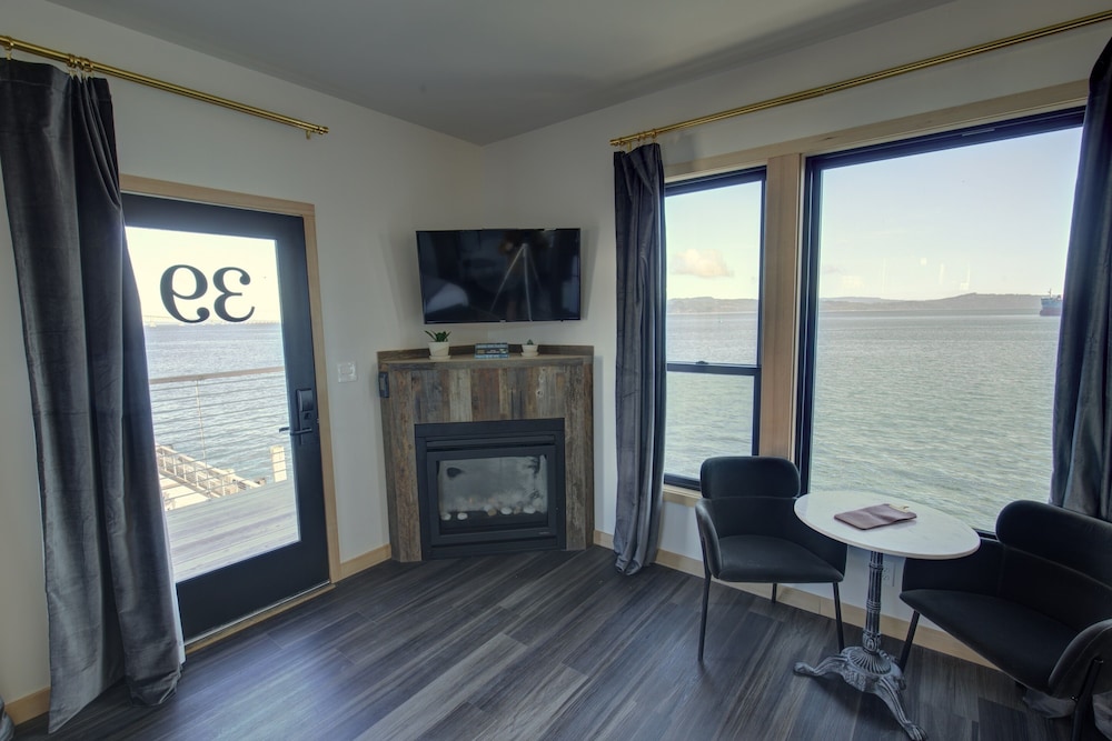 Bowline Hotel - photo 75