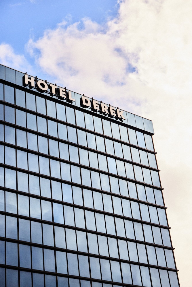 Hotel Derek - photo 48
