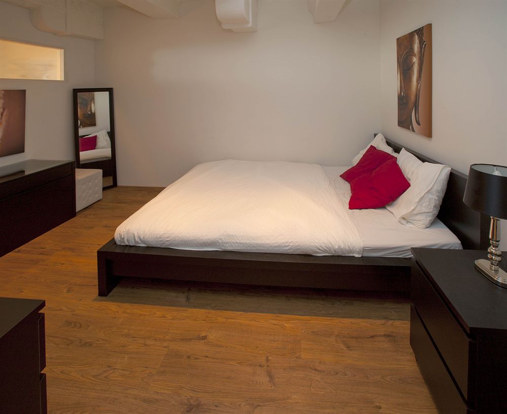 Amsterdam Center Romance Apartment — 4-Star Luxury Hotel in Amsterdam, Netherlands