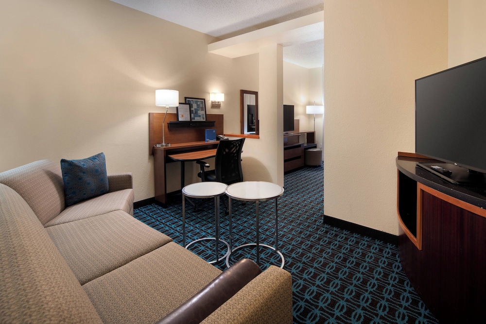 Fairfield Inn & Suites by Marriott Fort Collins Loveland - photo 13