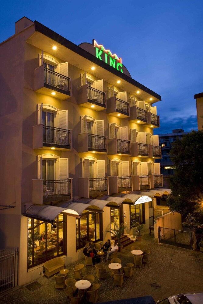 Hotel King - last minute hotel in Rimini