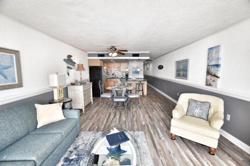 0208 Waters Edge Resort 1 Bedroom Condo by RedAwning - photo 11